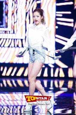 Hyeri de Girl’s Day, "Labios de rojo intenso"… Mnet M! Countdown [KPOP PHOTO]