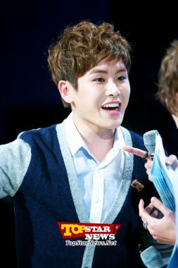 Infinite’s Hoya, ‘Excited special MC’…‘ Mnet M! Countdown [KPOP PHOTO]