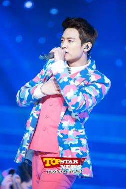 SHINee’s Minho, ‘Pink military look’… MBC MUSIC ‘Show Champion’ [KPOP PHOTO]