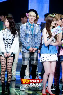 Key de SHINee, "Pose de niño bueno"… Mnet M! Countdown [KPOP PHOTO]