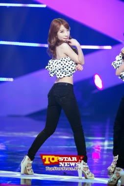 Ji Sook de Rainbow, "Linda con su top de globo"… Mnet M! Countdown [KPOP PHOTO]