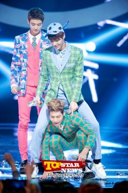 SHINee, "Muy contentos"…Mnet M! Countdown [KPOP PHOTO]