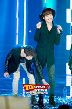 Min Ho de SHINee, "Taemin, no te olvides del trofeo"…Mnet M! Countdown [KPOP PHOTO]