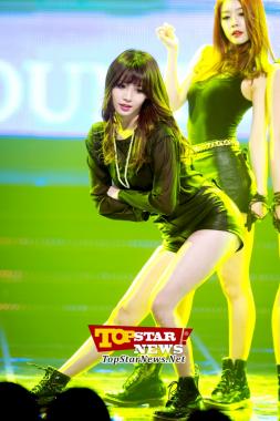 Girl’s Day’s Yura, ‘Her pure white skin stands out’…Mnet M! Countdown [KPOP PHOTO]