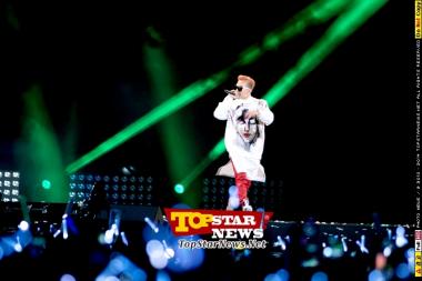 G-Dragon, ‘Having fun as if he’s on a playground’ … Psy’s concert ‘Happening’ [KPOP PHOTO]