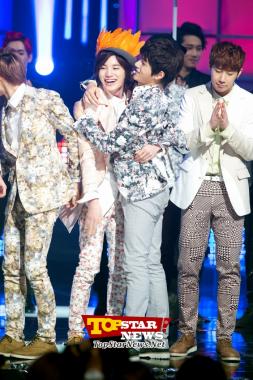 Infinite, ‘Hugging in happiness’…Mnet M! Countdown [KPOP PHOTO]