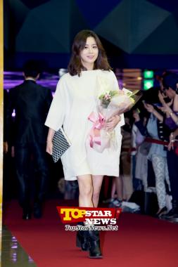 서영희(Seo Young Hee), ‘꽃다발과 함께~’ …영화 ‘은밀하게 위대하게’  VIP 시사회 현장 [KMOVIE PHOTO]
