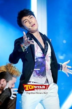 SHINHWA’s Dong Wan, ‘Sorrowful gestures’… MBC MUSIC ‘Show Champion’ [KPOP PHOTO]