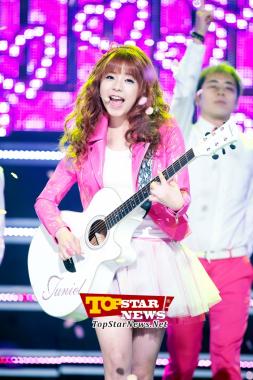Juniel, ‘A fresh performance like the scent of a flower’… MBC MUSIC ‘Show Champion’ [KPOP PHOTO]