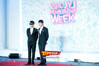 제이와이제이(JYJ) 김준수-박유천, ‘두 꽃미남의 포토타임’ …‘2013 JYJ Membership Week 개막식’ 현장 [KSTAR PHOTO]