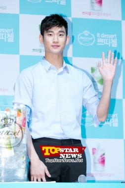 김수현(Kim Soo Hyun), ‘반가워요 여러분’ …‘은밀하게 위대하게 디저트 데이트’ 현장 [KSTAR PHOTO]