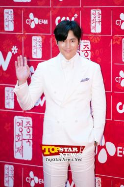 Jung Woo Sung, "Sonrisa que revoluciona a las mujeres" … Alfombra roja del "Festival de Cine Chino 2013" [WMOVIE PHOTO]