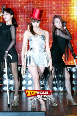 SISTAR’s Dasom, ‘The new icon of femme fatale’ … Showcase for SISTAR’s ‘GIVE IT TO ME’ [KPOP PHOTO]