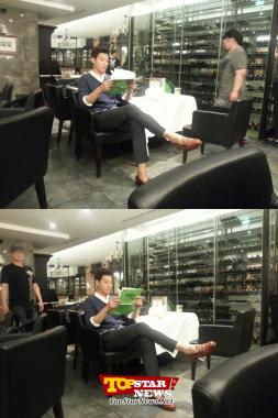 ‘시라노’ 이천희(Lee Chun Hee), 촬영장 비하인드컷 ‘눈에 띄는 다리길이’