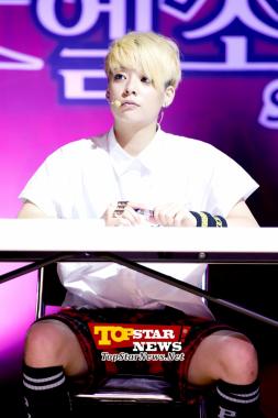 [HD] f(x)’s Amber, ‘A curious expression’ …’Red Knight’ showcase for the game ‘Elsword’ [KPOP PHOTO]