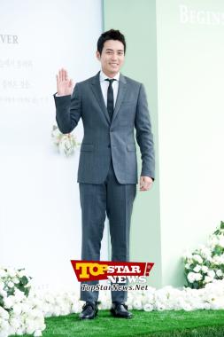 [HD] 주상욱(Joo Sang Wook), ‘귀여운 손인사’ …‘이병헌-이민정 결혼식’ 하객 포토월 현장 [KSTAR PHOTO]
