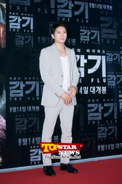 [HD] 지성(Ji Sung), ‘잘어울리는 슈트~’… 영화 ‘감기’ VIP시사회 현장 [KMOVIE PHOTO]