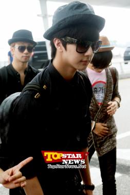 [HD] MBLAQ’s Chun Doong, ‘Handsome even from the side’… MBLAQ’s departure for Mexico [KSTAR PHOTO]