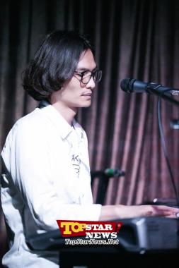 [HD] 오프스텝(Off Step) 김용재, &apos;보사노바 리듬 위의 카리스마&apos; … ‘에반스 라운지(Evans Lounge)’ 공연 현장 [Indie PHOTO]