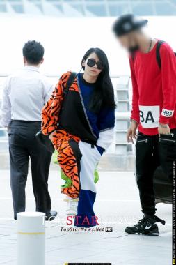 [단독] 2NE1(투애니원) 씨엘, ‘개성넘치는 공항 패션!’…  ‘프로모션차 출국’ 현장 [KSTAR PHOTO]