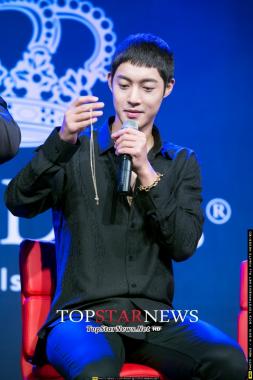 [HD] Kim Hyun Joong, ‘Holding a necklace’…  ‘Justin Davis collaboration launching party’ [KSTAR PHOTO]