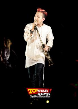 지드래곤(G-Dragon), 한 앨범에서 4곡 음악프로그램 1위