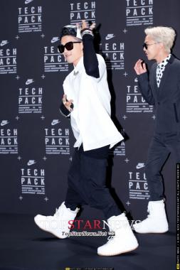 [HD] Big Bang’s Tae Yang, ‘Unique exit’ … Showcase for the release of Nike’s Tech Pack [KSTAR PHOTO]