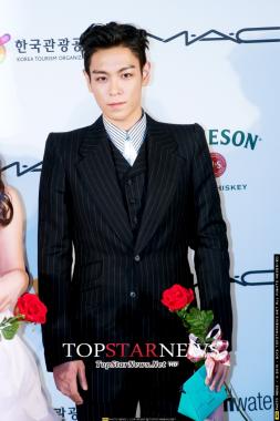 BIGBANG, TOP รับรางวัลนักแสดงดาวรุ่งประจำปี 2013 Asia Star Awards ณ งาน BIFF
