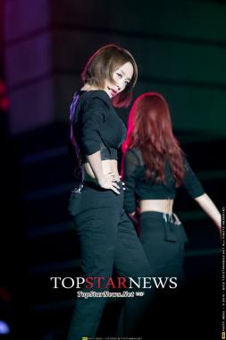 [HD] 카라(KARA) 니콜, ‘유혹적인 눈빛’…  ‘2013 경주 한류 드림콘서트’ 현장 [KPOP PHOTO]