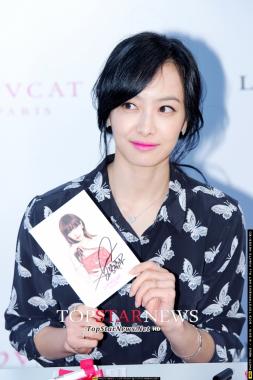 [HD] 에프엑스(f(x)) 빅토리아, ‘흑발도 잘 어울리네’ …‘러브캣 에프엑스 팬사인회’ 현장 [KSTAR PHOTO]