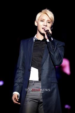 JYJ, XIA(คิมจุนซู)จัดคอนเสิร์ตขั้นเทพส่งท้ายสิ้นปี &apos;2013 XIA Ballad&Musical Concert with Orchestra vol.2&apos;