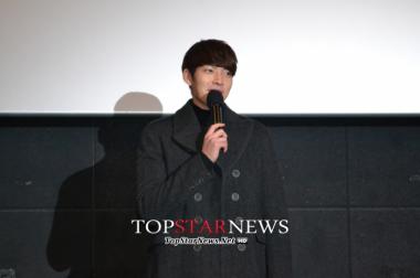 김우빈, &apos;친구2&apos; 스페셜 시사회서 화끈한 팬서비스 눈길