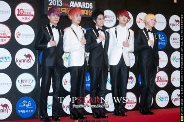[HD] NOM, 5 หนุ่ม &apos;NOM&apos; เดินทางร่วมงาน ‘2013 Korea Culture Entertainment Awards’