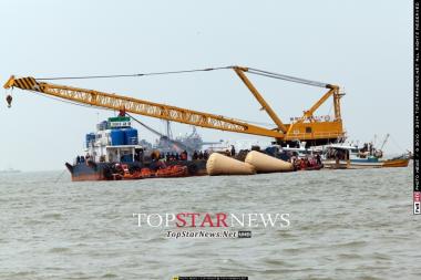 [HD포토] 분주한 사고해역 (세월호참사)