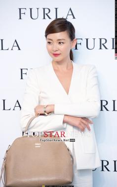 [HD포토] 야노 시호, ‘한손에 백 들고 도도하게’ (FURLA)