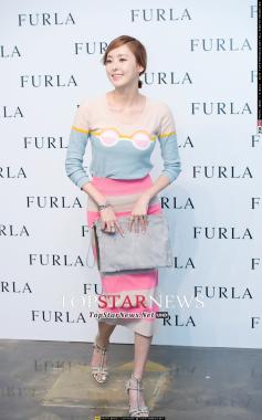 [HD포토] 수줍게 인사하는 이다희, ‘귀여워~’ (FURLA)