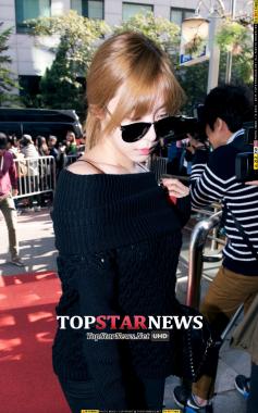 [HD포토] 소녀시대(SNSD)-태티서 티파니, ‘살짝 보이는 눈동자’ (뮤직뱅크출근길)