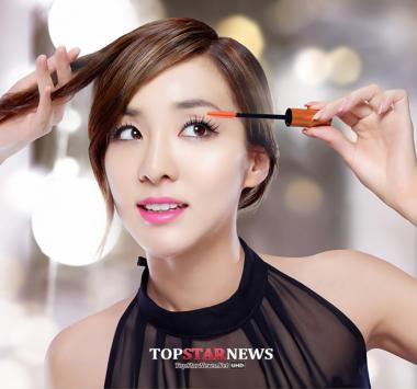투애니원(2NE1) 씨엘-산다라박, 각기 다른 ‘마스카라’ 광고 모델…승자는?