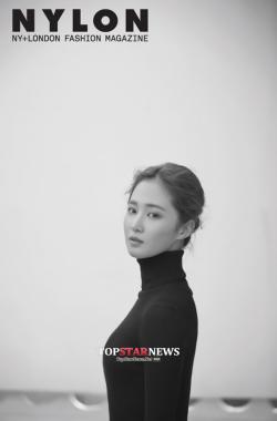 소녀시대(SNSD) 유리, 자연스러운 분위기 화보 공개… ‘180도’ 다른 ‘반전 매력’ 뽐내