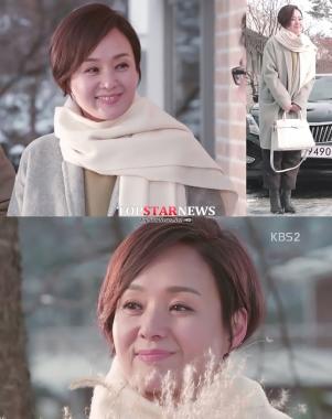 ‘스파이’ 배종옥, 나이 잊은 패션 감각 눈길… ‘패셔니스타 면모’