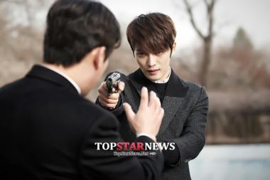 ‘스파이(SPY)’ 김재중-유오성-김민재, 세 남자의‘핏빛 전쟁’시작