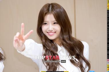 [UHD포토] 러블리즈(Lovelyz) 이미주, ‘미주의 파워먹방!’…‘시작합니닷~!’ (한위싱동타이)