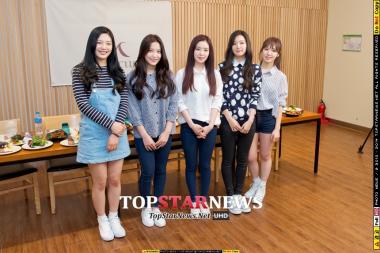 [UHD포토] 레드벨벳(Red Velvet), ‘먹방인터뷰 하러 온 귀여운 다섯소녀들’ (한위싱동타이)