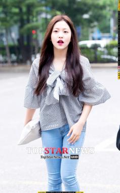 [HD포토] 레드벨벳(Red Velvet) 예리, 하루하루 리즈 갱신…‘대박’ (뮤직뱅크 출근길)