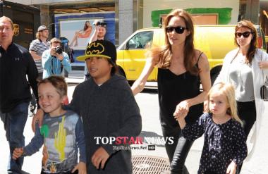 Angelina Jolie and Brad Pitt: ice skating birthday party for twins Knox and Vivienne