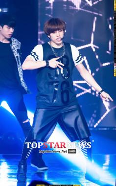 [HD포토] 인피니트(INFINITE) 동우, 파워풀한 댄스…‘카리스마 철철’ (더 쇼)