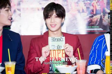 [UHD포토] 샤이니(SHINee) 태민, 블랙홀 같은 그의 미모…‘출구가 없어’ (한위싱동타이)