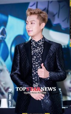 [HD포토] 비스트(BEAST) 윤두준, 훈훈한 조각 미모…‘따봉’ (비스트 콘서트)