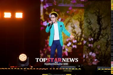 [UHD포토] 김연우, 클레오 파트라의 화려한 가창력…‘와우’ (K-POP 슈퍼콘서트)