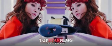 [잇아이템] 레드벨벳(RedVelvet), ‘덤덤’ MV 속 시선 사로 잡는 슬립온은…‘여기 거였어?’